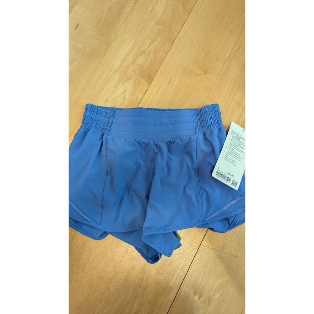 NWT Lululemon Hotty Hot Shorts High Rise  sz 4 2.5" inseam Blue Wild Indigo